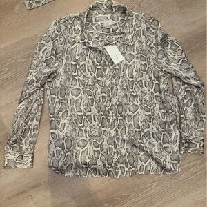 a new day Snake Print Top - Gray and Black